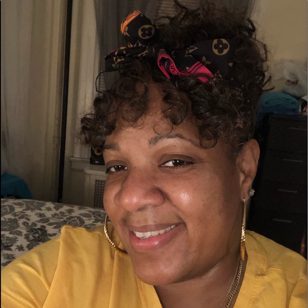 Meet your Posher, Desaray